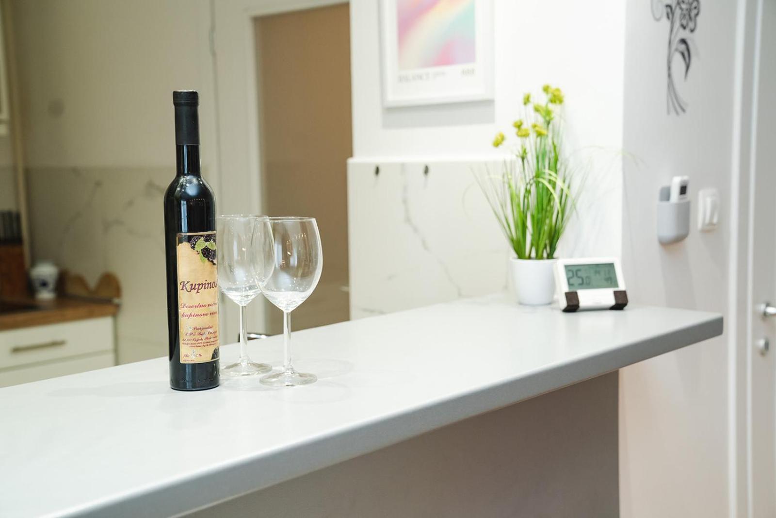 Casa De Dinca, 2 Bedroom, 6 Person, Free Parking Zone Zagreb Ngoại thất bức ảnh
