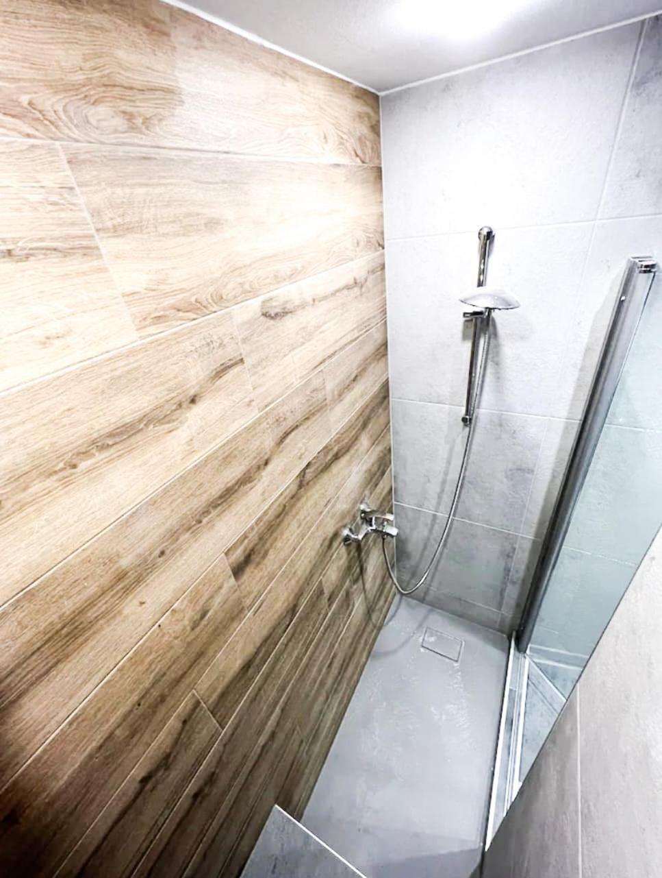 Casa De Dinca, 2 Bedroom, 6 Person, Free Parking Zone Zagreb Ngoại thất bức ảnh